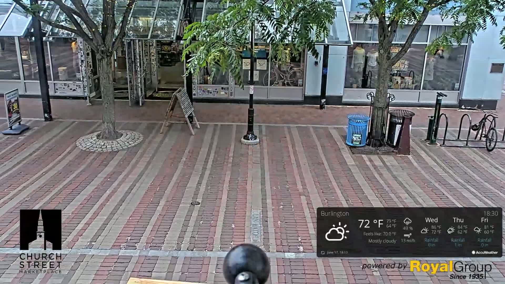 Burlington, Church Street Market Place Live Cam - Burlington, Vermont, USA