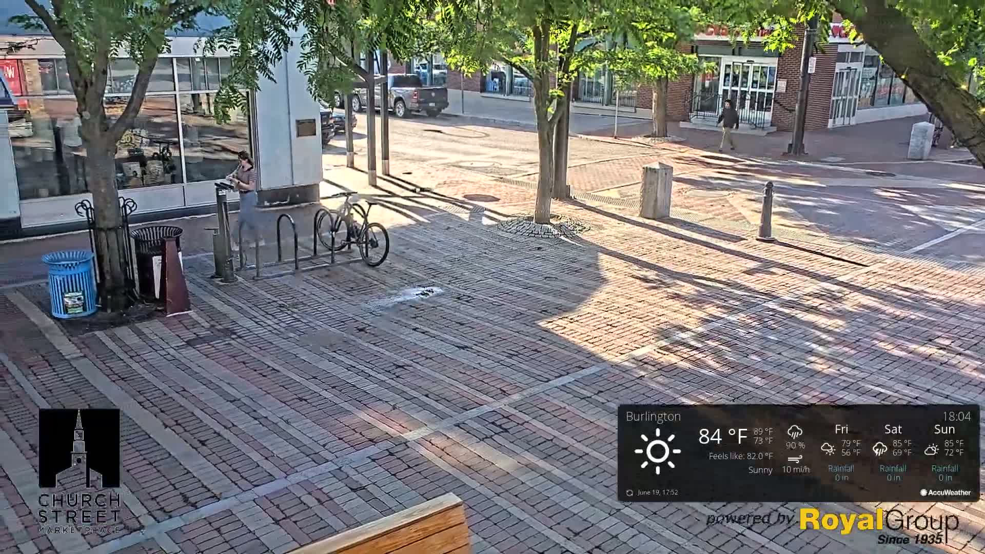Burlington, Church Street Market Place Live Cam - Burlington, Vermont, USA