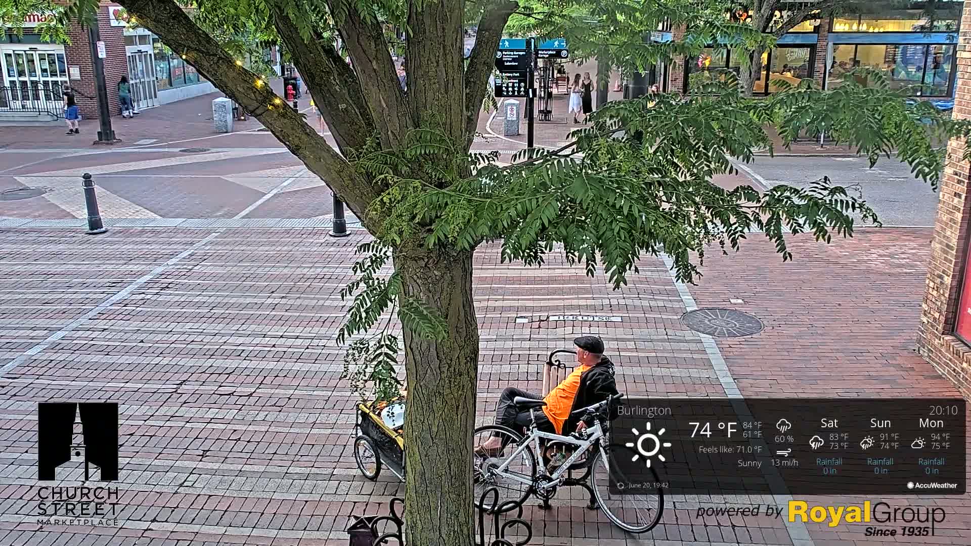 Burlington, Church Street Market Place Live Cam - Burlington, Vermont, USA