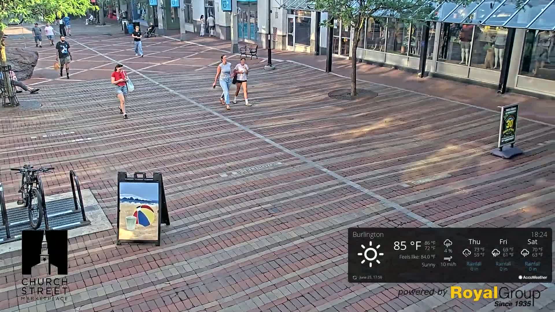 Burlington, Church Street Market Place Live Cam - Burlington, Vermont, USA