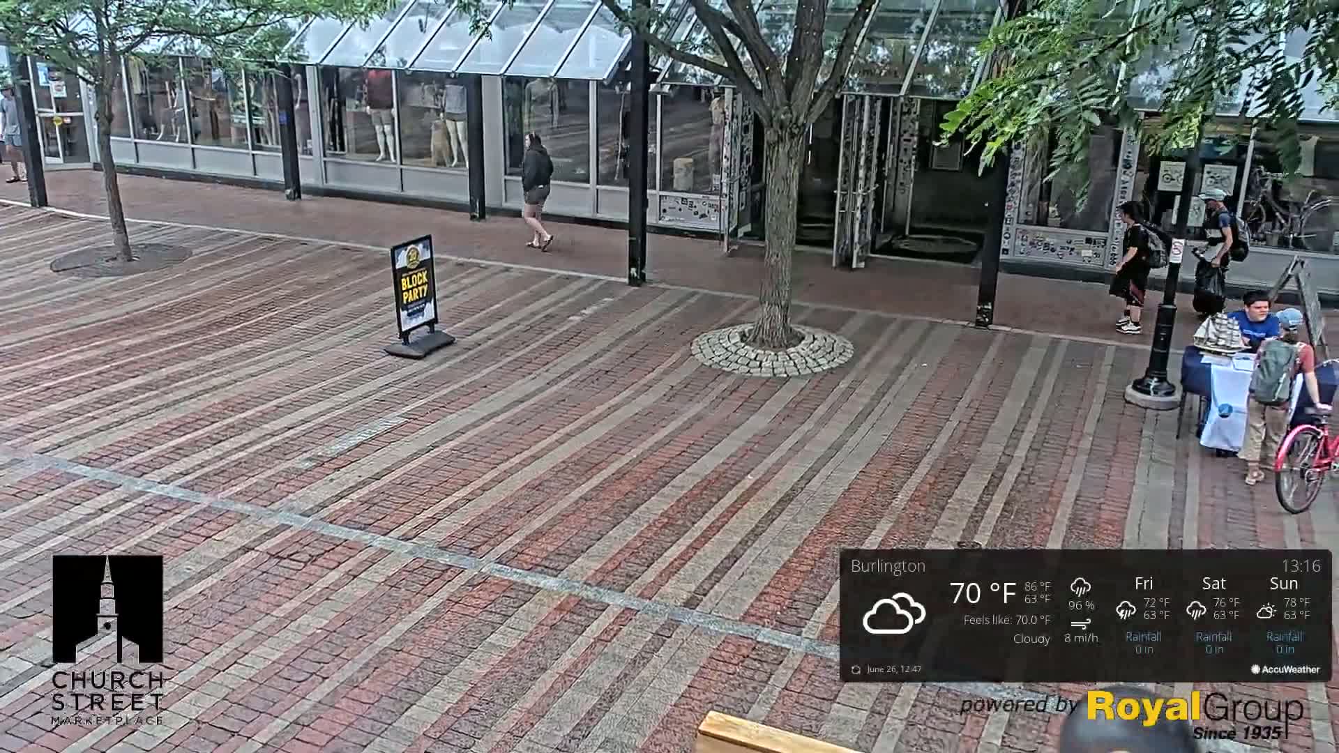 Burlington, Church Street Market Place Live Cam - Burlington, Vermont, USA