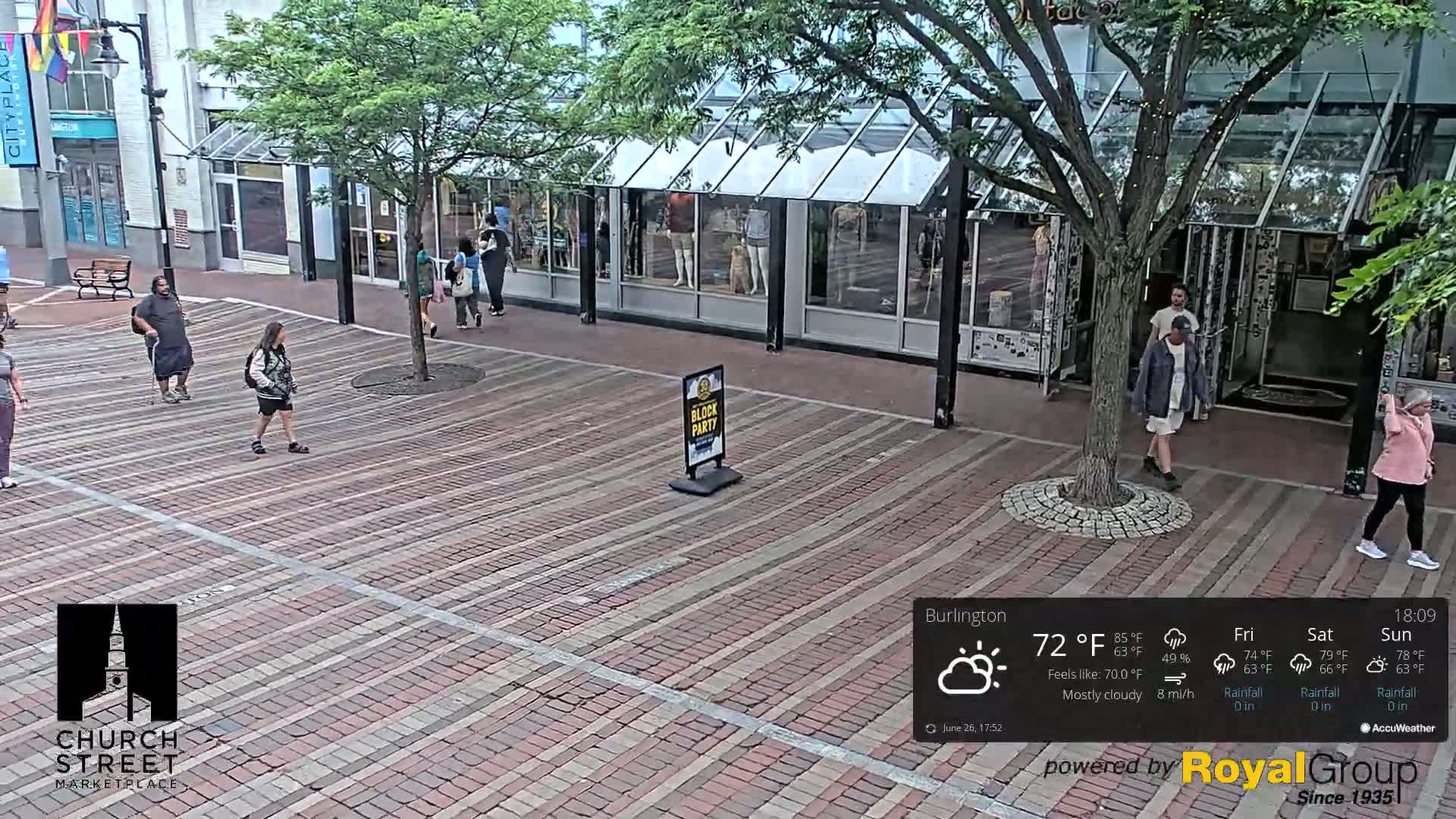 Burlington, Church Street Market Place Live Cam - Burlington, Vermont, USA