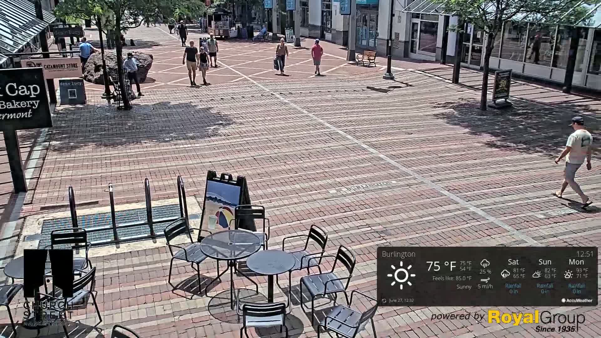 Burlington, Church Street Market Place Live Cam - Burlington, Vermont, USA