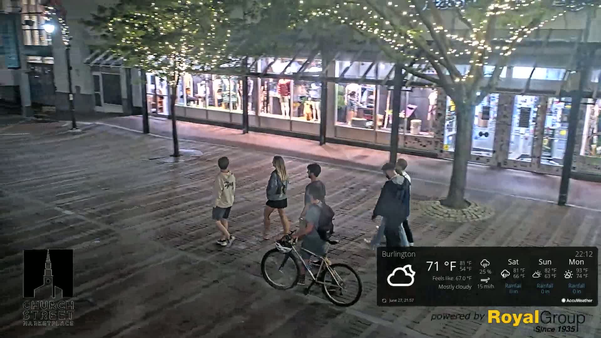 Burlington, Church Street Market Place Live Cam - Burlington, Vermont, USA