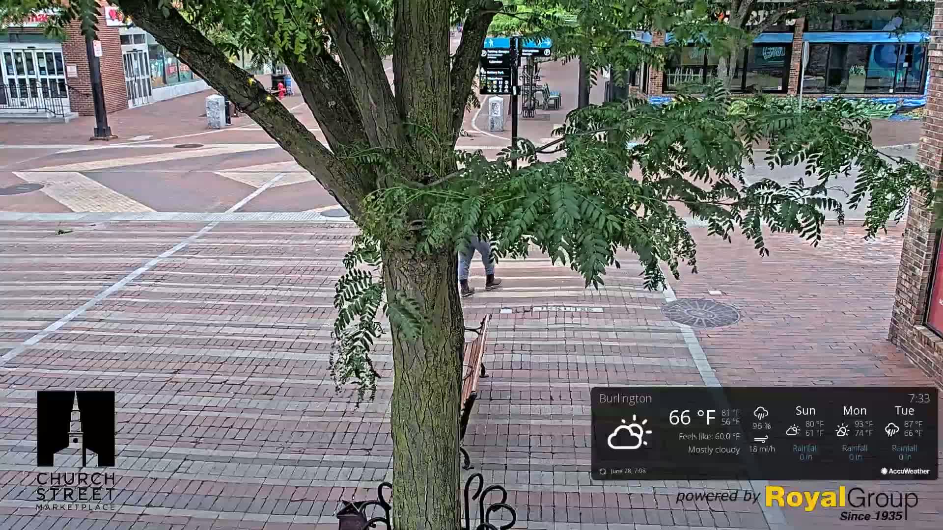 Burlington, Church Street Market Place Live Cam - Burlington, Vermont, USA