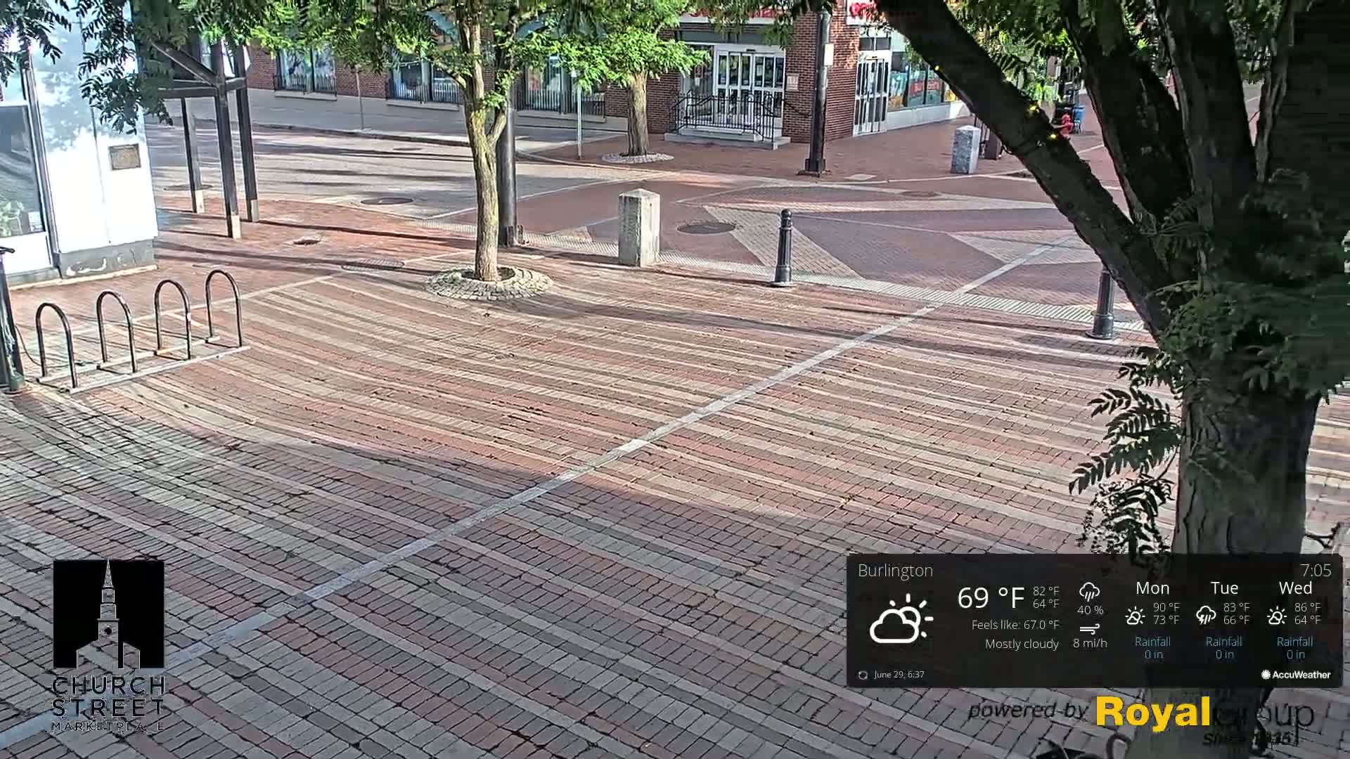 Burlington, Church Street Market Place Live Cam - Burlington, Vermont, USA