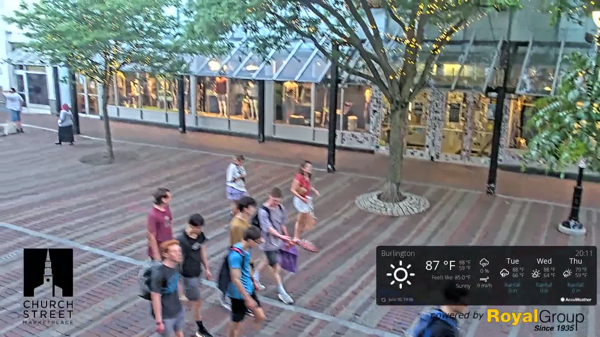 Burlington, Church Street Market Place Live Cam - Burlington, Vermont, USA