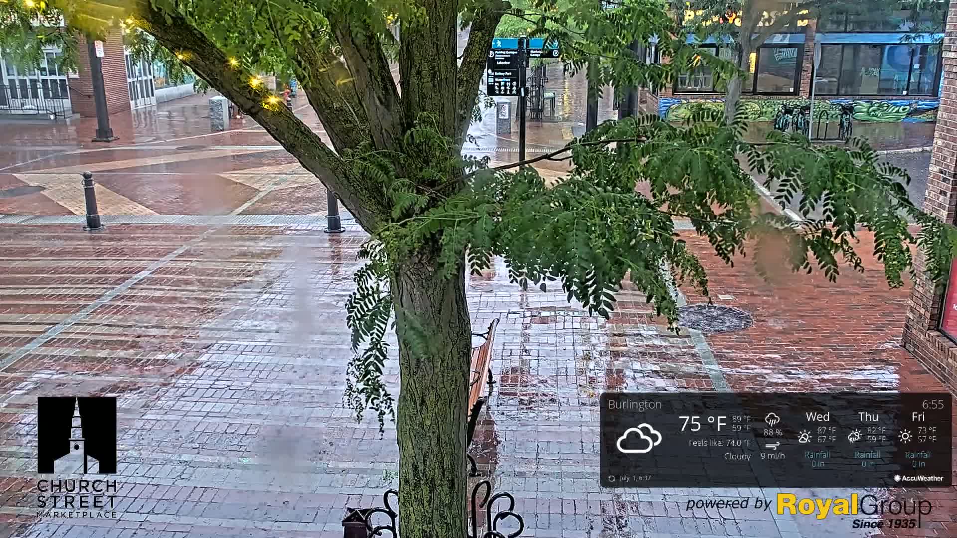 Burlington, Church Street Market Place Live Cam - Burlington, Vermont, USA