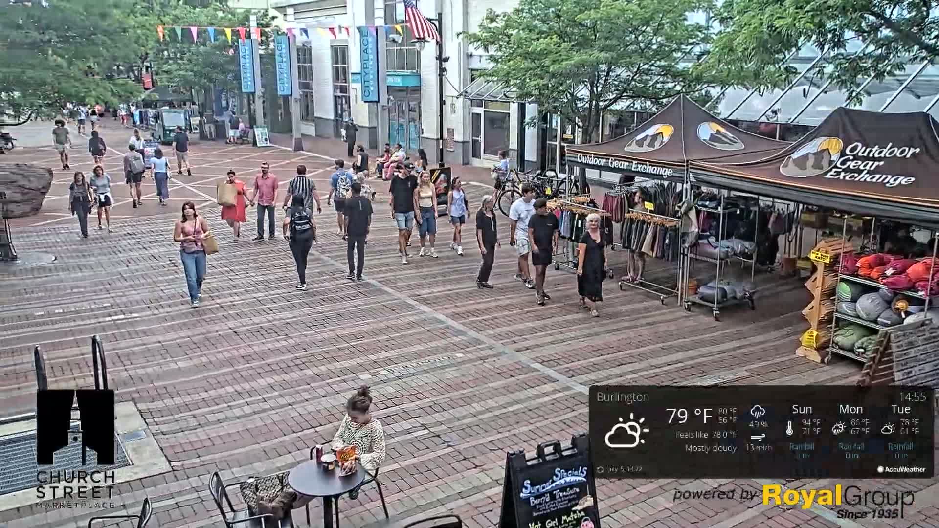 Burlington, Church Street Market Place Live Cam - Burlington, Vermont, USA