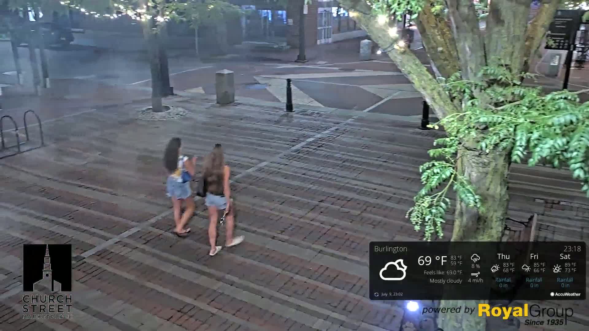 Burlington, Church Street Market Place Live Cam - Burlington, Vermont, USA