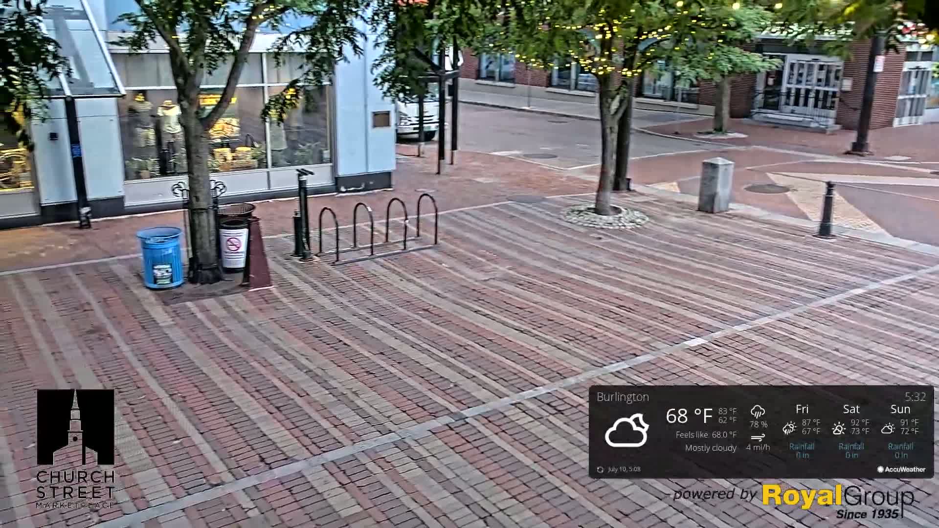 Burlington, Church Street Market Place Live Cam - Burlington, Vermont, USA