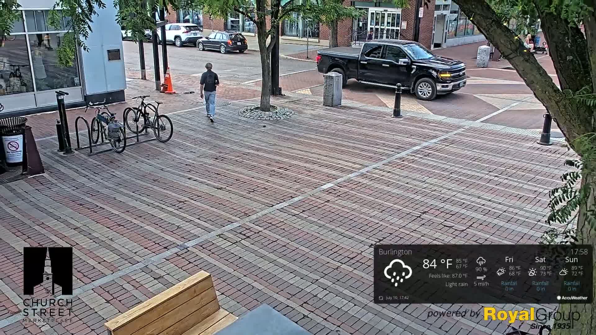 Burlington, Church Street Market Place Live Cam - Burlington, Vermont, USA
