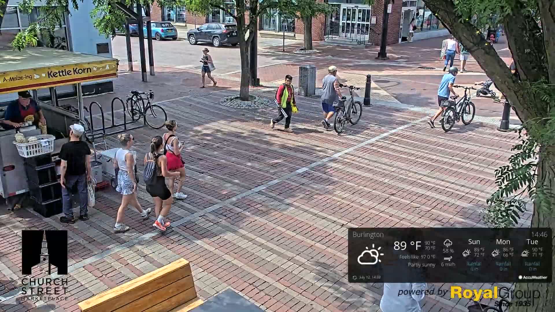 Burlington, Church Street Market Place Live Cam - Burlington, Vermont, USA