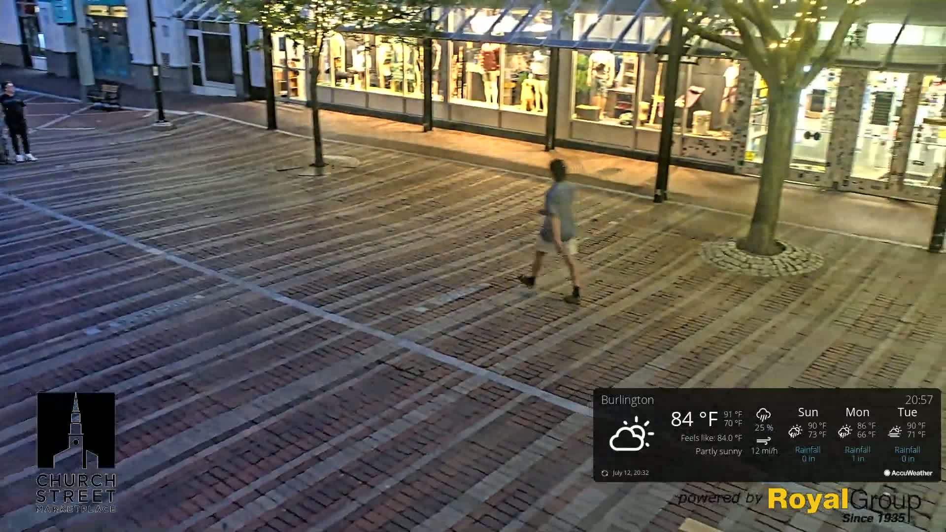 Burlington, Church Street Market Place Live Cam - Burlington, Vermont, USA