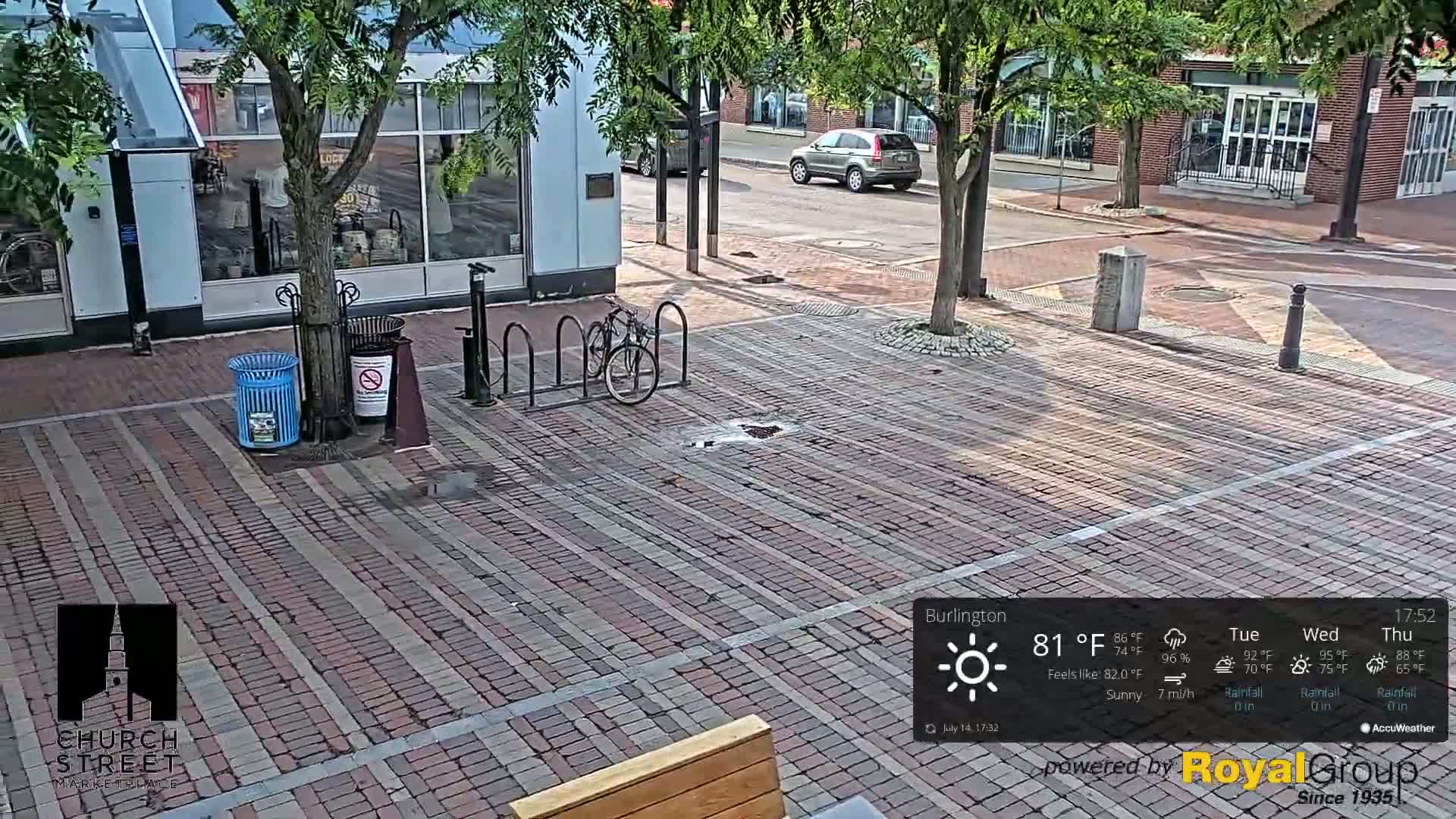 Burlington, Church Street Market Place Live Cam - Burlington, Vermont, USA