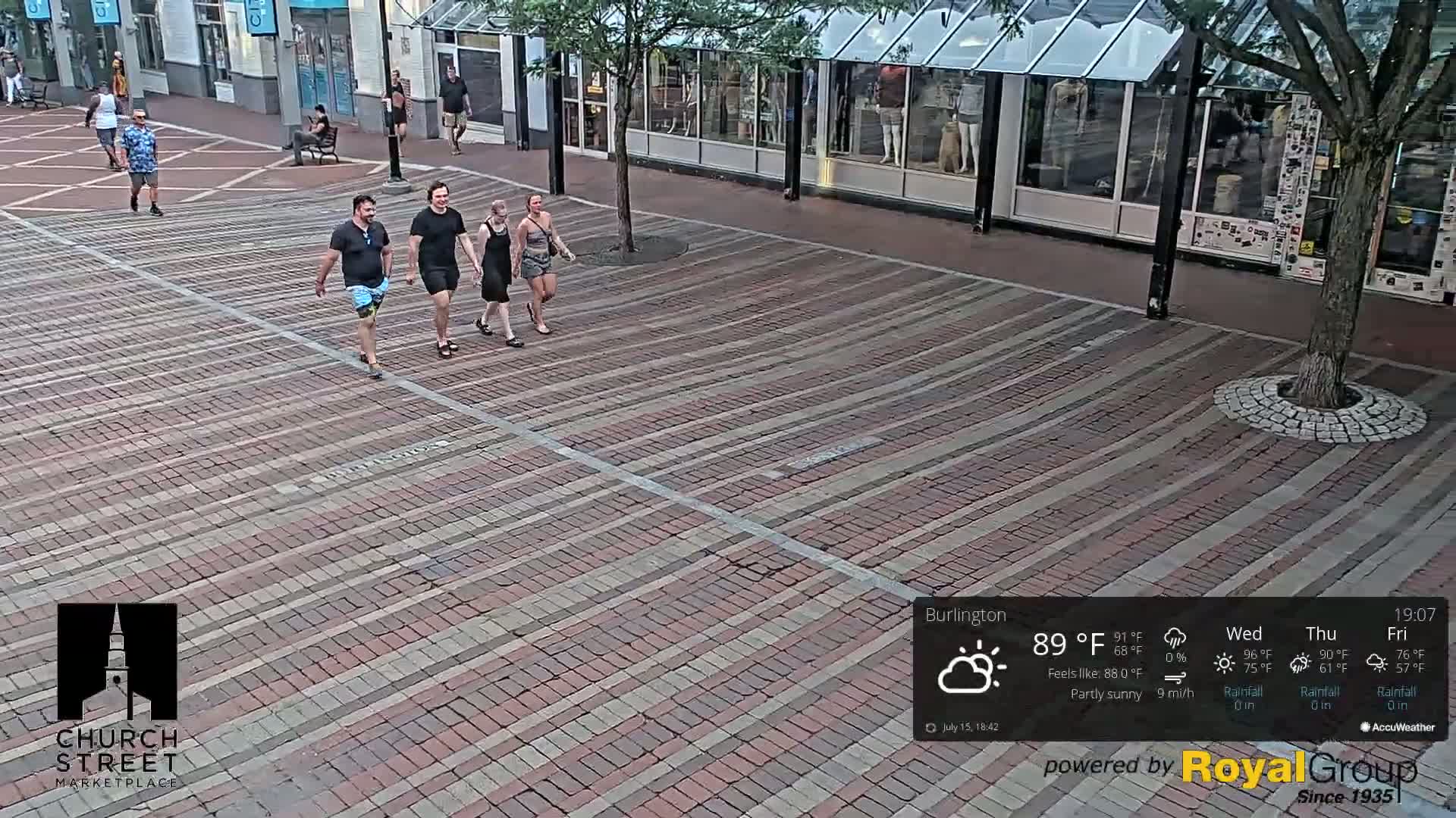 Burlington, Church Street Market Place Live Cam - Burlington, Vermont, USA