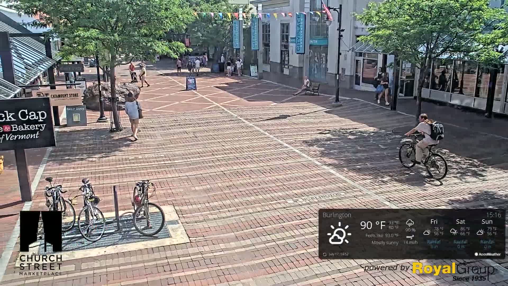 Burlington, Church Street Market Place Live Cam - Burlington, Vermont, USA