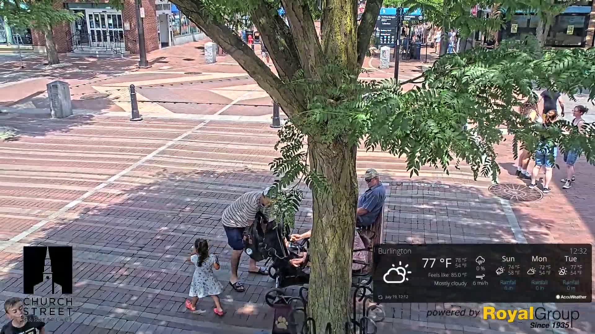 Burlington, Church Street Market Place Live Cam - Burlington, Vermont, USA