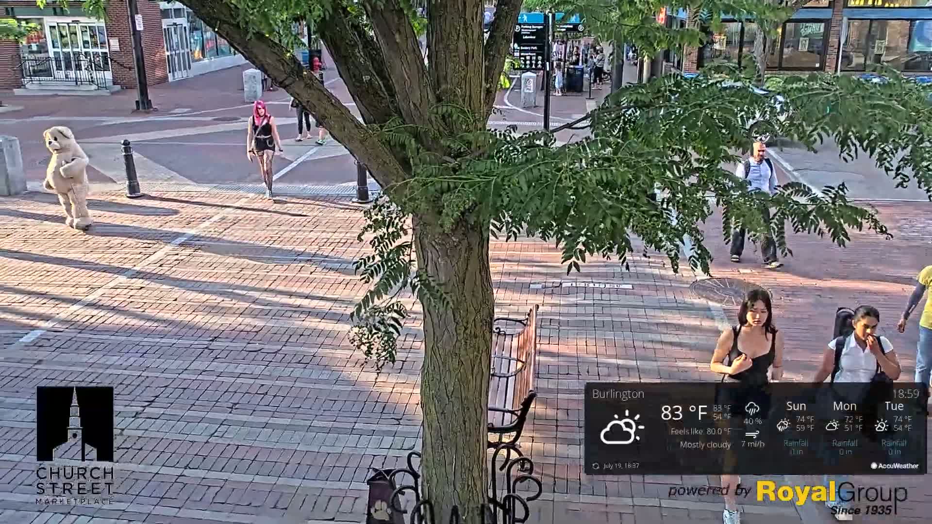 Burlington, Church Street Market Place Live Cam - Burlington, Vermont, USA