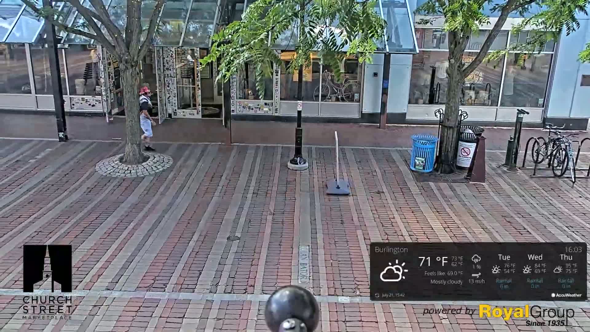 Burlington, Church Street Market Place Live Cam - Burlington, Vermont, USA