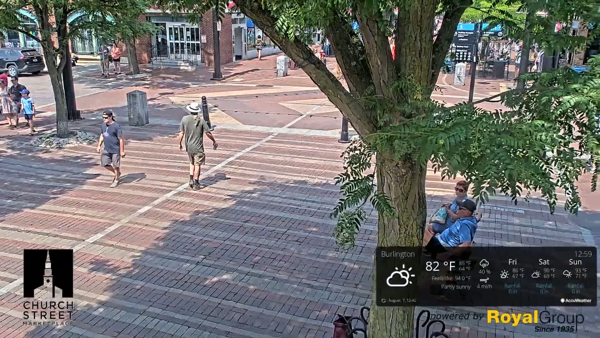 Burlington, Church Street Market Place Live Cam - Burlington, Vermont, USA
