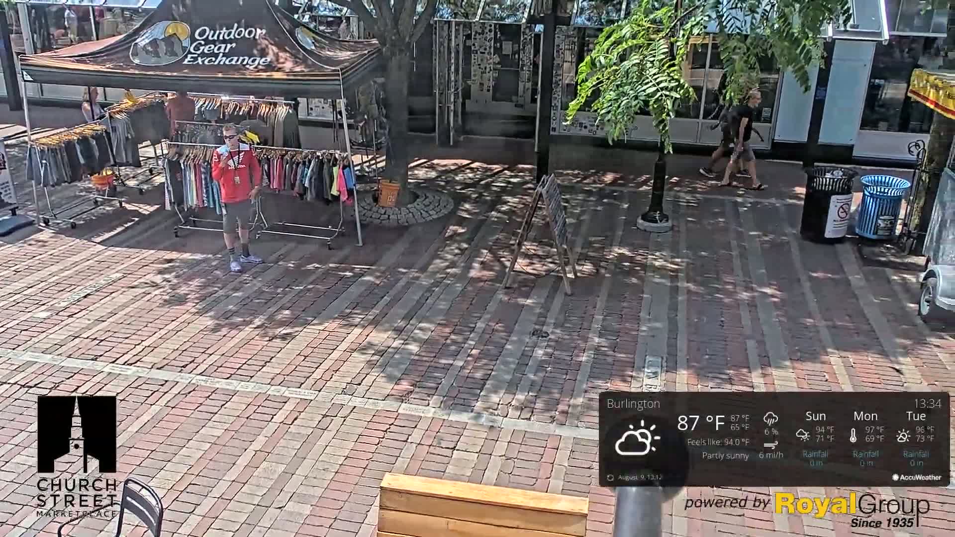 Burlington, Church Street Market Place Live Cam - Burlington, Vermont, USA