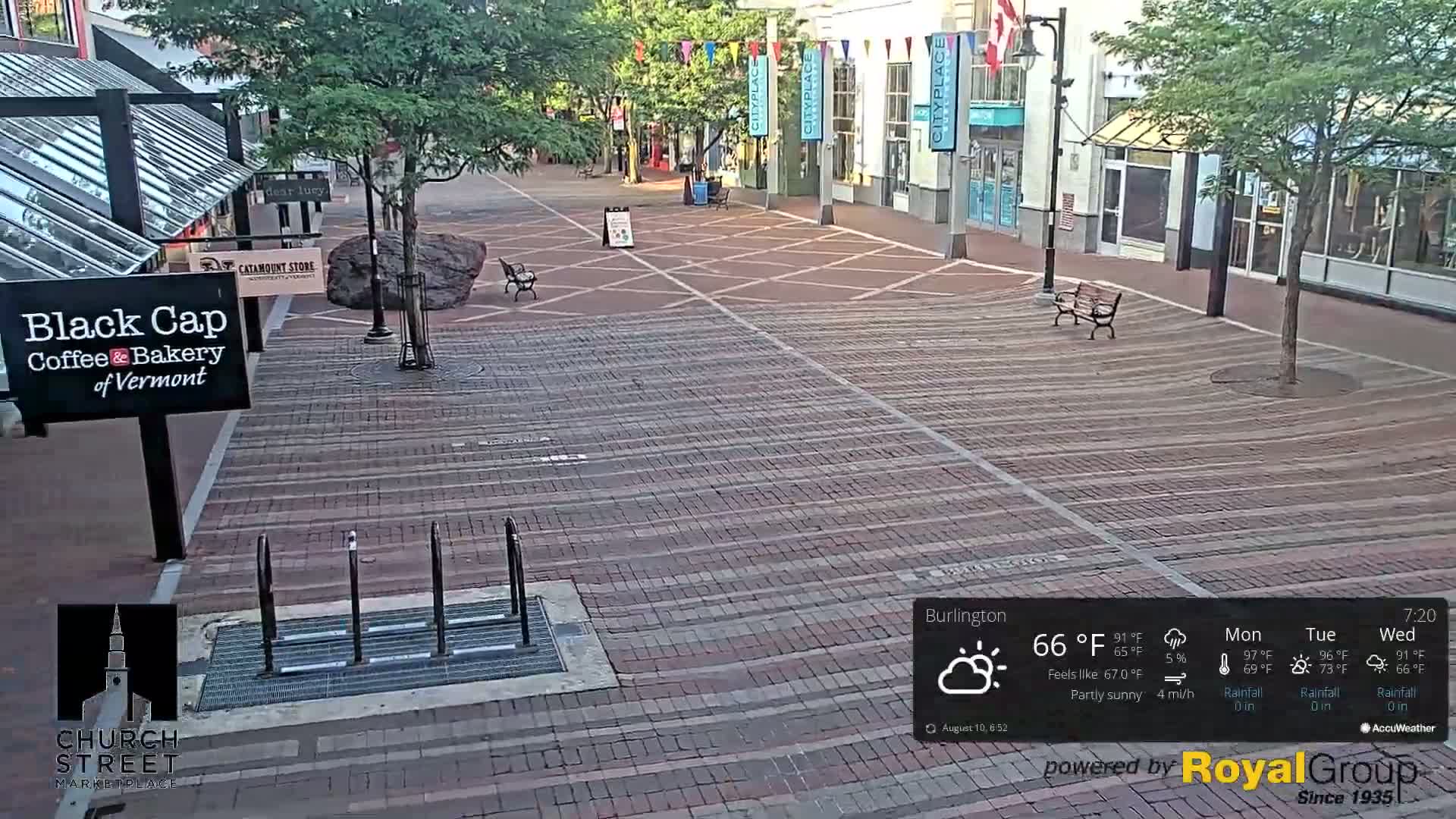 Burlington, Church Street Market Place Live Cam - Burlington, Vermont, USA