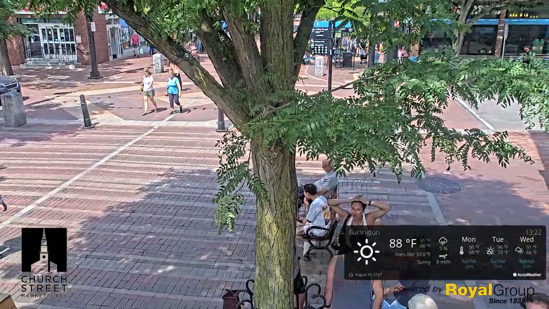 Burlington, Church Street Market Place Live Cam - Burlington, Vermont, USA