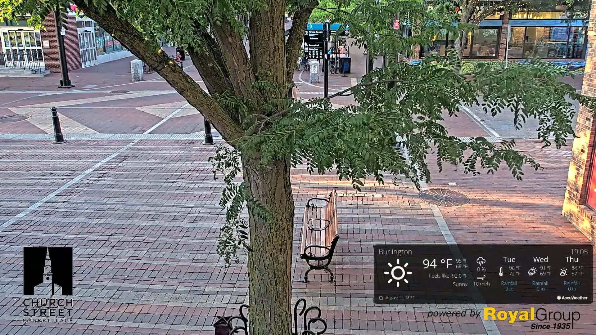 Burlington, Church Street Market Place Live Cam - Burlington, Vermont, USA