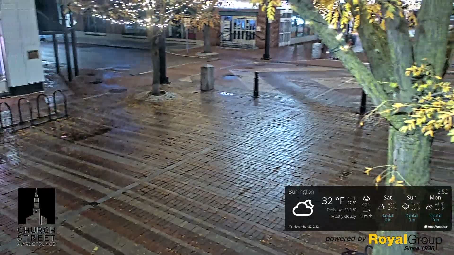 Burlington, Church Street Market Place Live Cam - Burlington, Vermont, USA