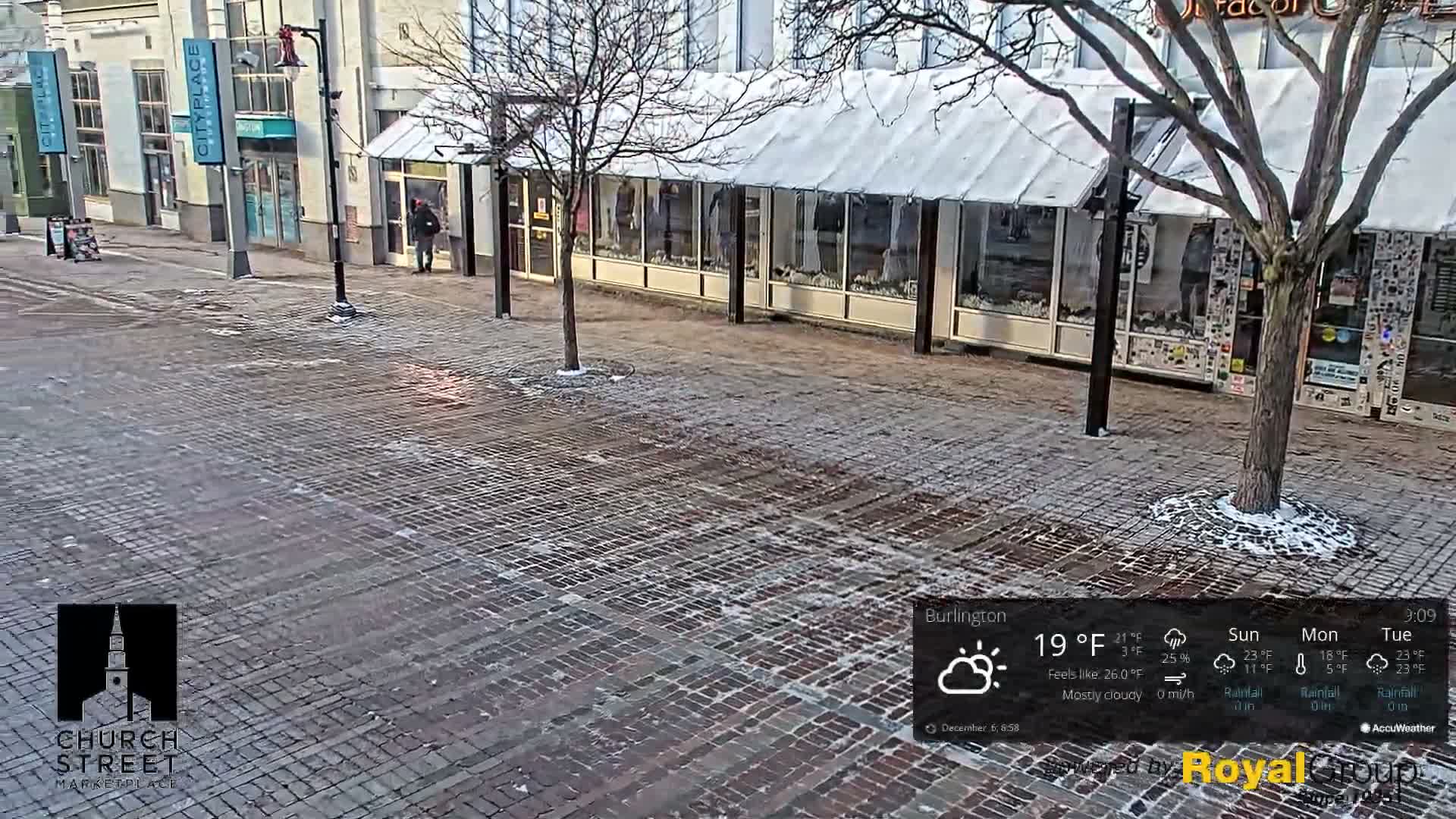 Burlington, Church Street Market Place Live Cam - Burlington, Vermont, USA