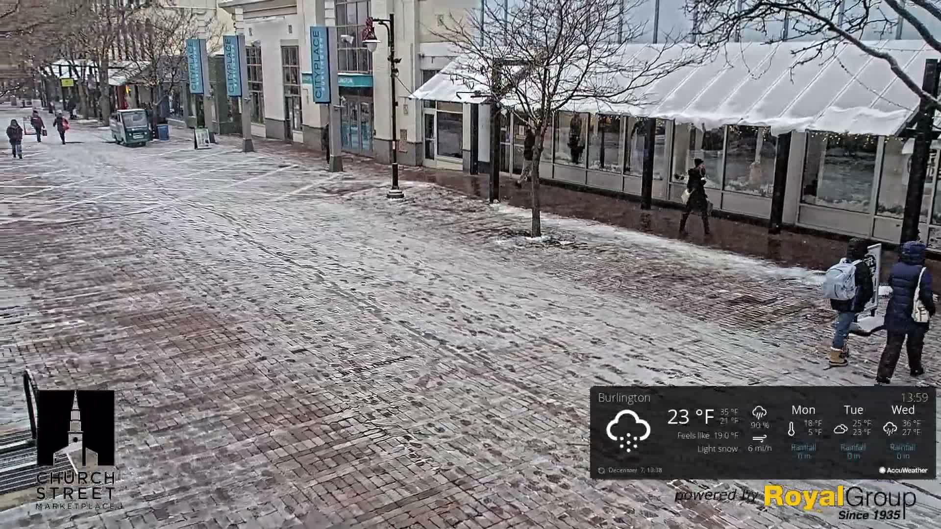 Burlington, Church Street Market Place Live Cam - Burlington, Vermont, USA