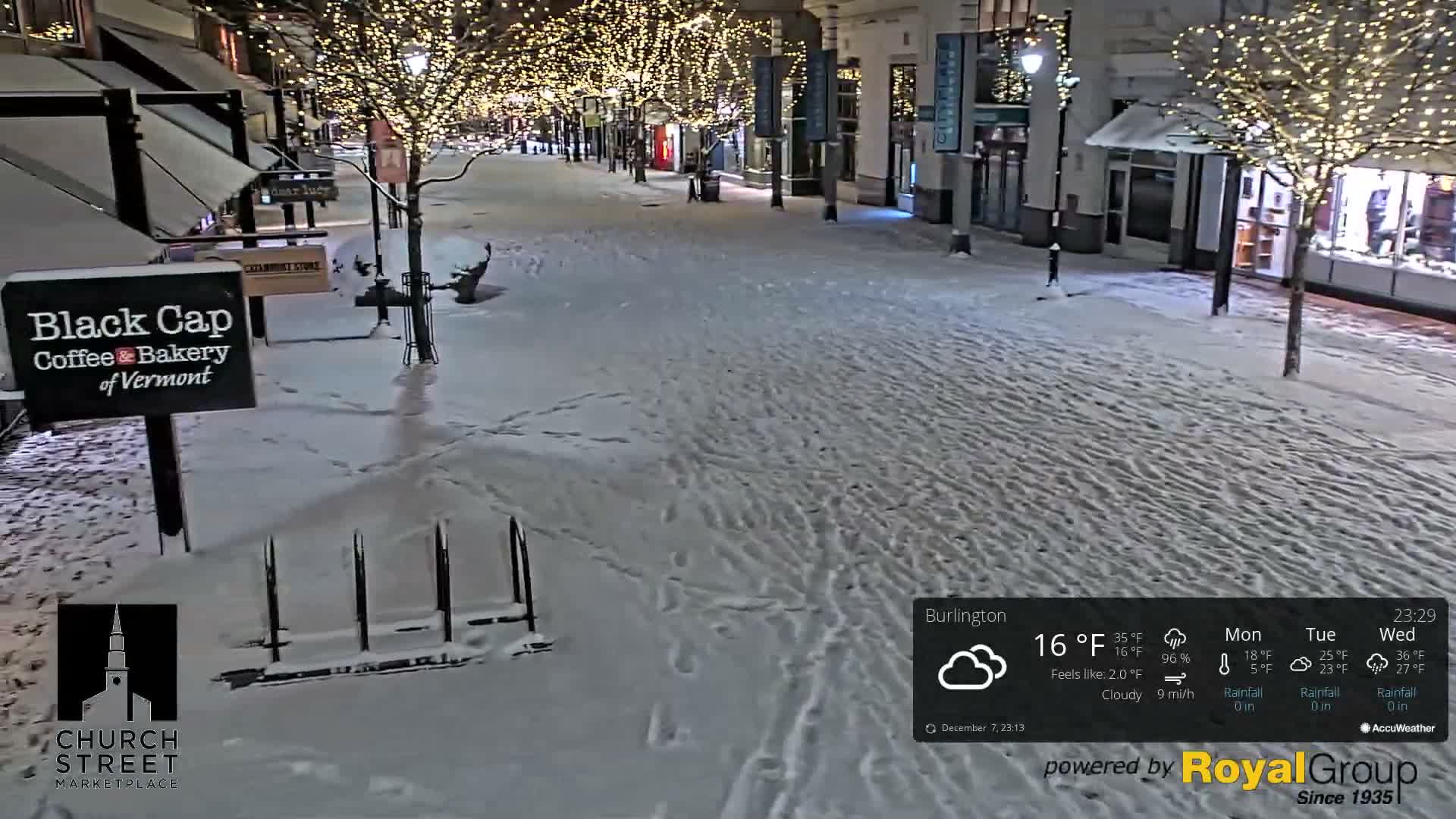 Burlington, Church Street Market Place Live Cam - Burlington, Vermont, USA