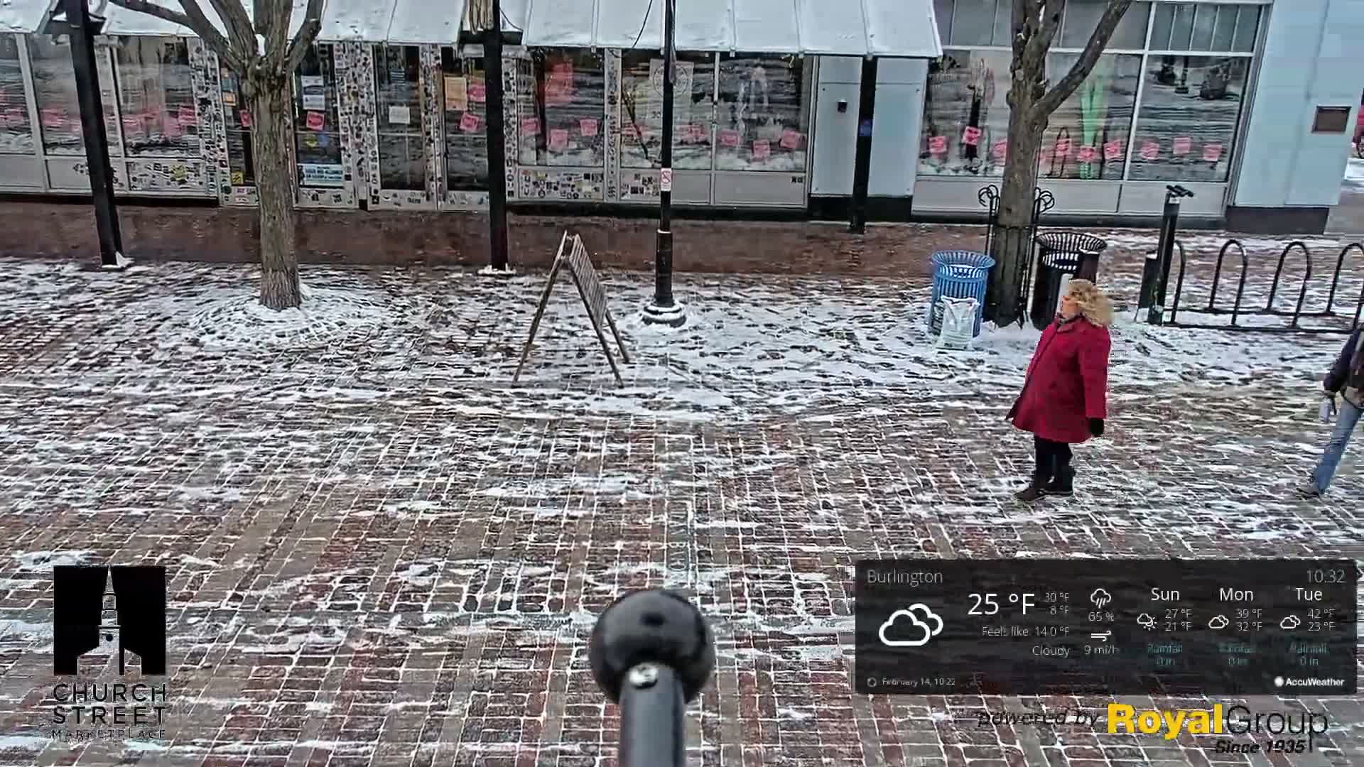 Burlington, Church Street Market Place Live Cam - Burlington, Vermont, USA