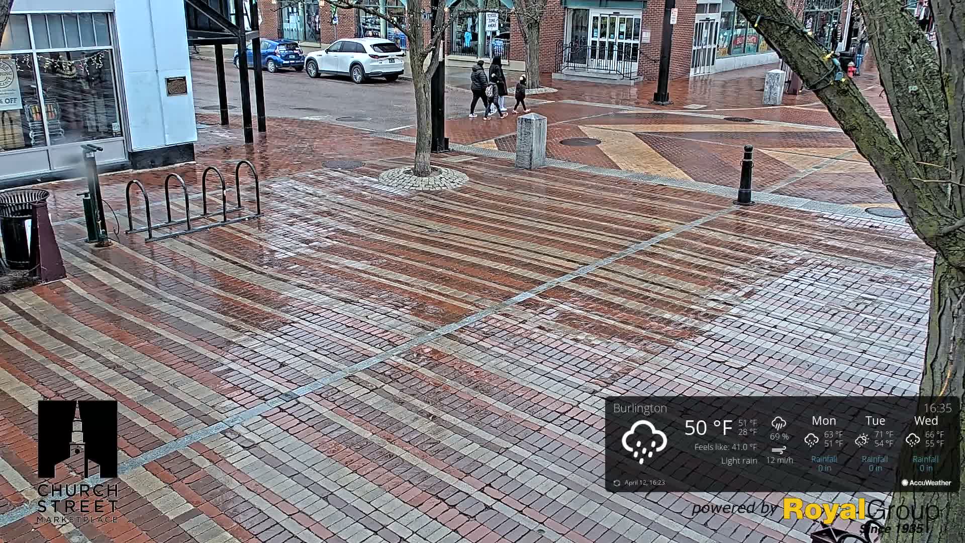 Burlington, Church Street Market Place Live Cam - Burlington, Vermont, USA