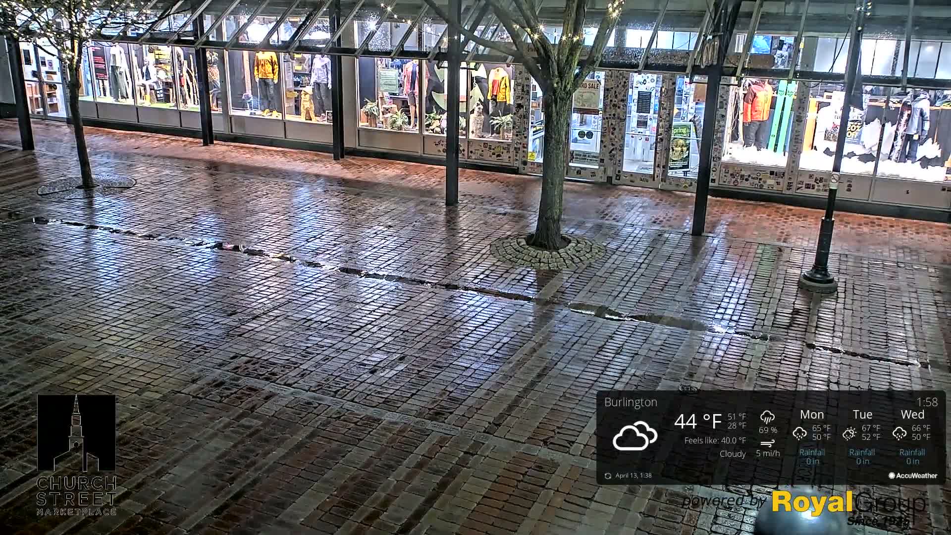 Burlington, Church Street Market Place Live Cam - Burlington, Vermont, USA