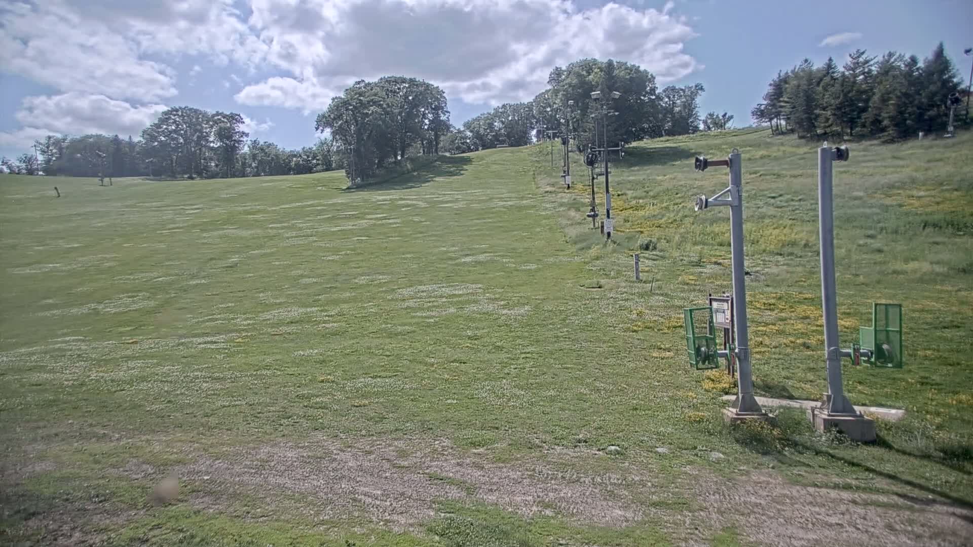 Bloomington, Hyland Hills Ski Slopes Live Cam - Bloomington, Hennepin, Minnesota, USA