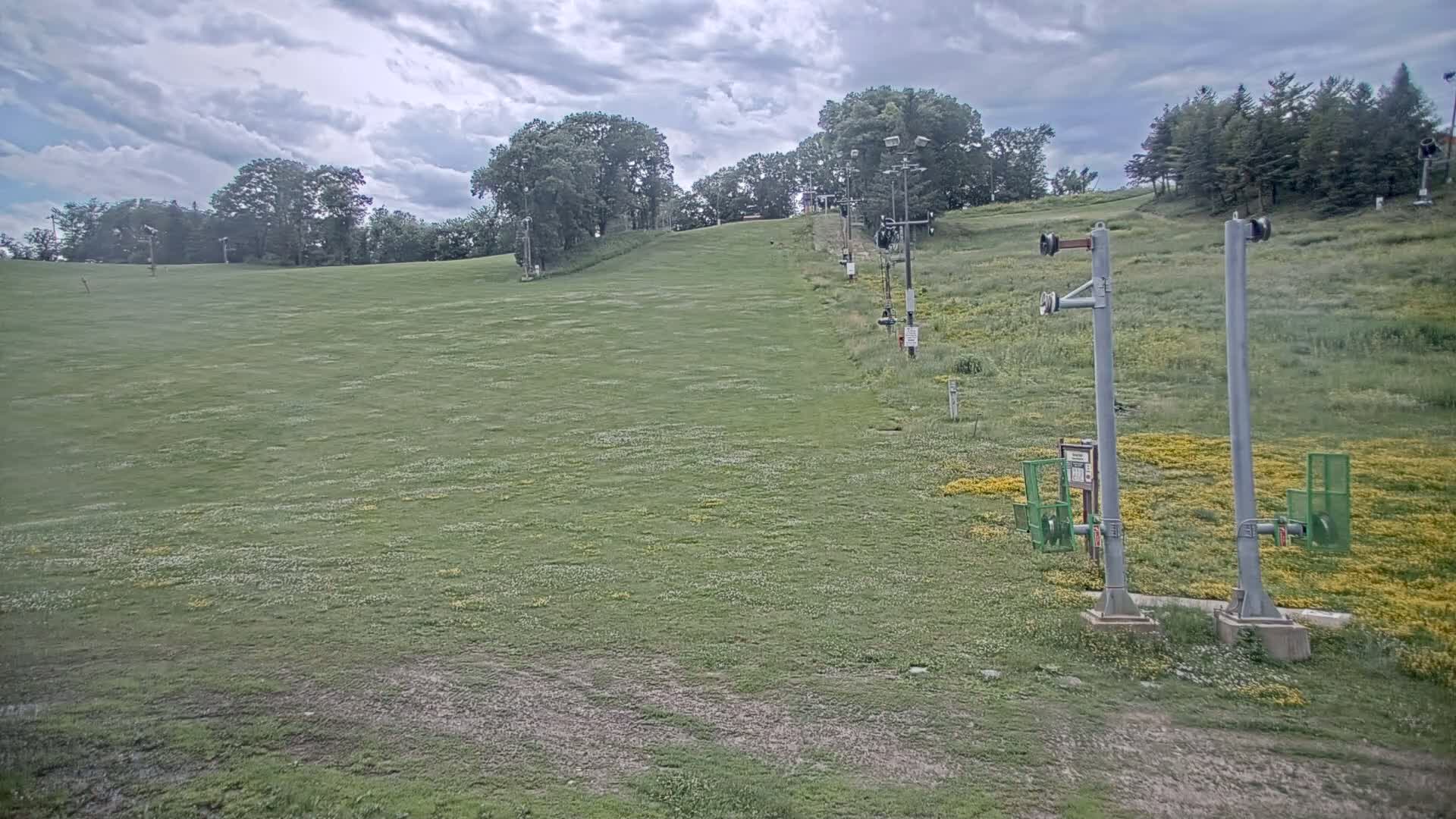 Bloomington, Hyland Hills Ski Slopes Live Cam - Bloomington, Hennepin, Minnesota, USA