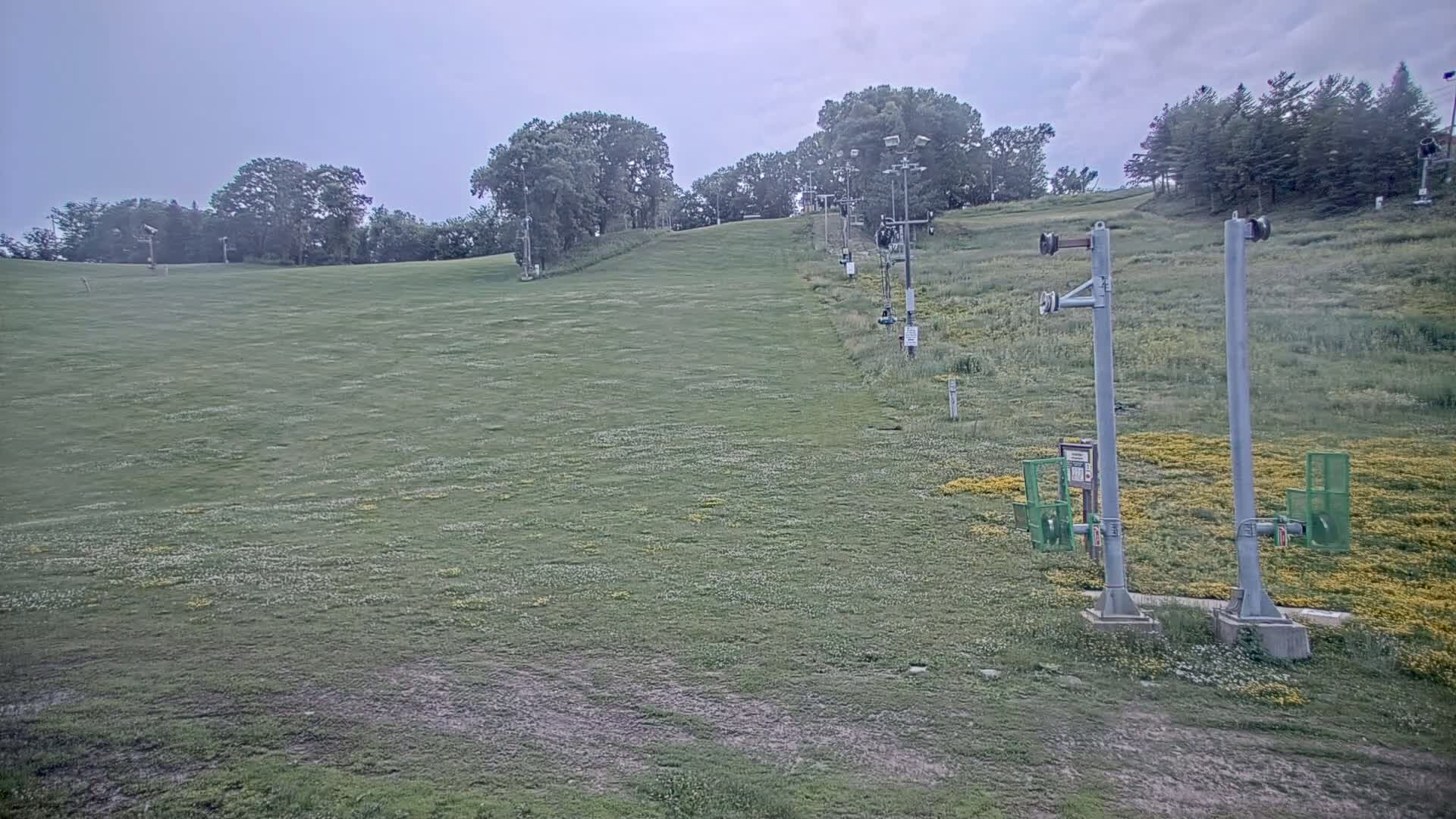 Bloomington, Hyland Hills Ski Slopes Live Cam - Bloomington, Hennepin, Minnesota, USA