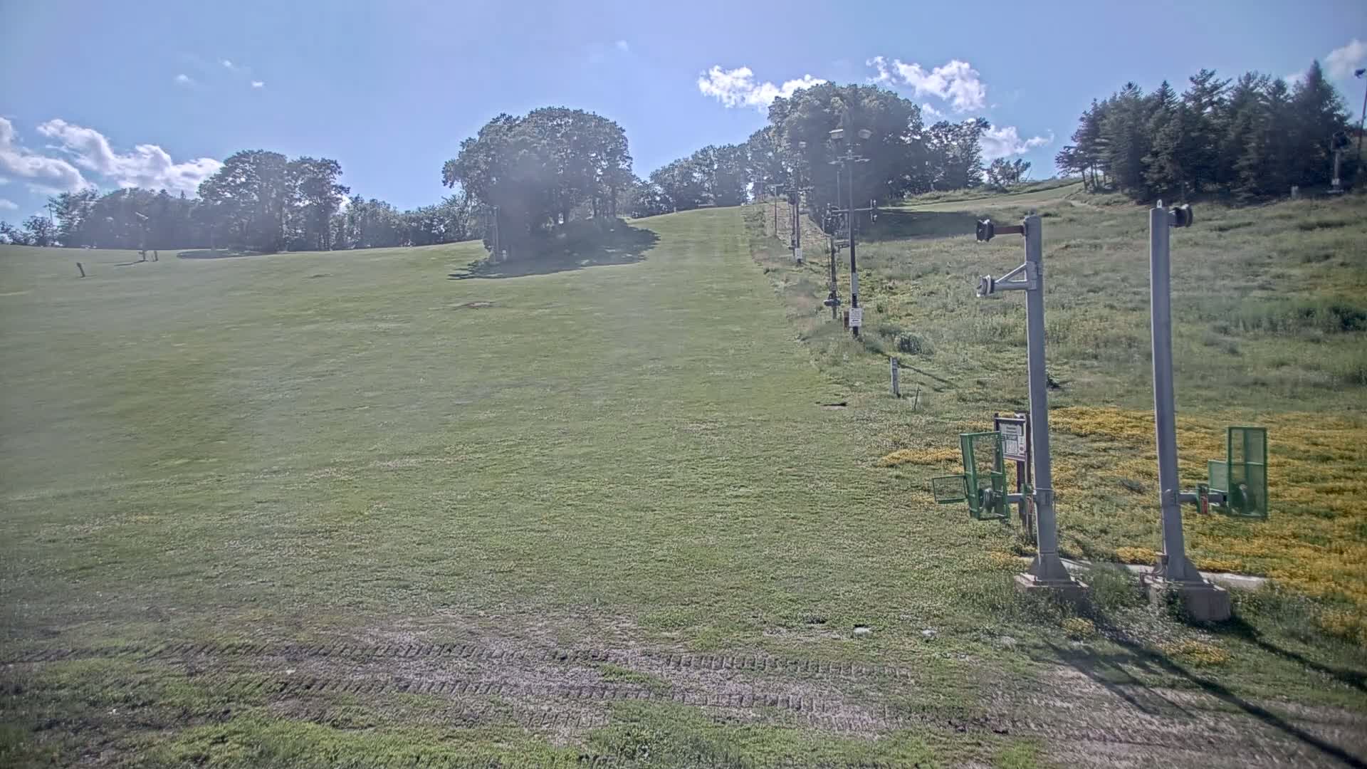 Bloomington, Hyland Hills Ski Slopes Live Cam - Bloomington, Hennepin, Minnesota, USA