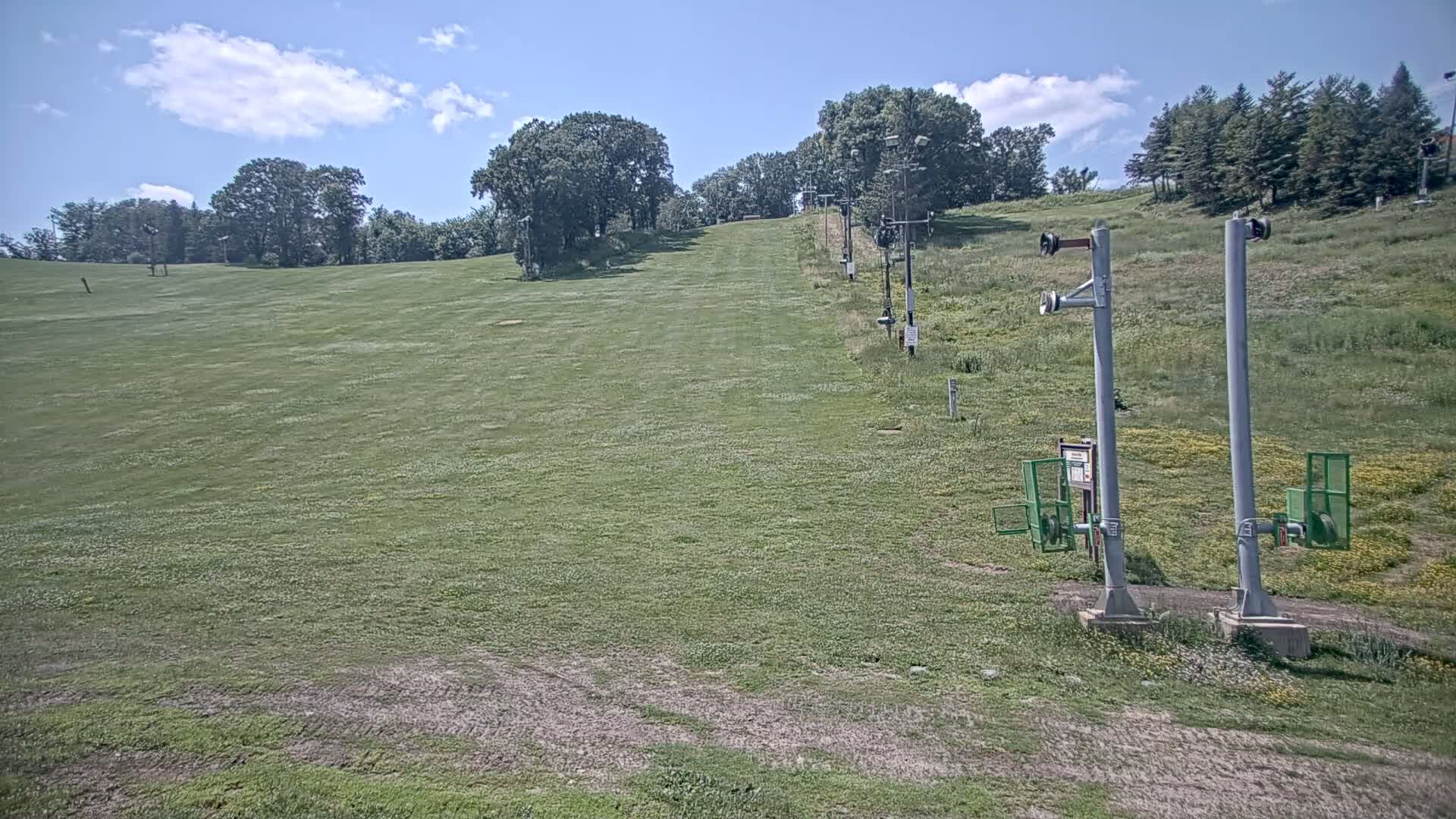 Bloomington, Hyland Hills Ski Slopes Live Cam - Bloomington, Hennepin, Minnesota, USA