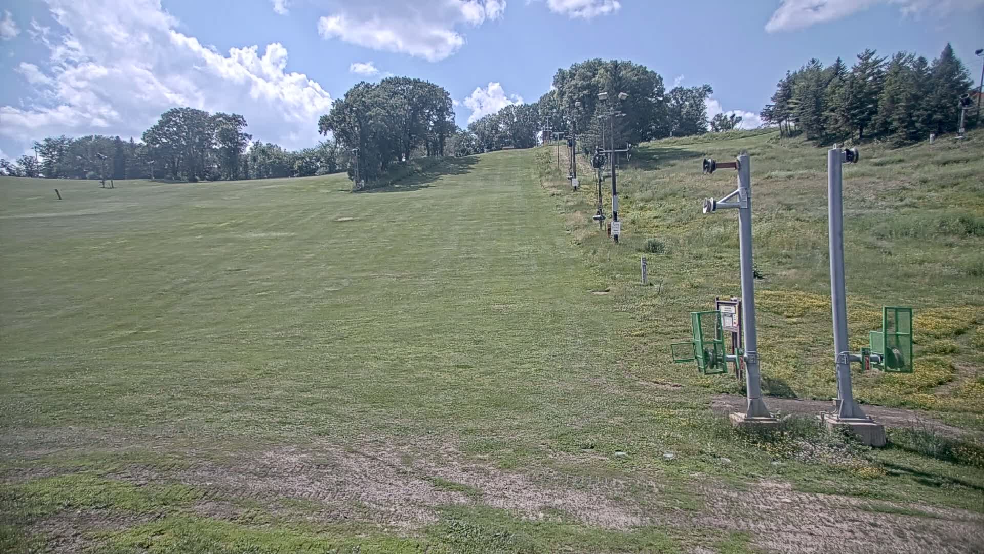 Bloomington, Hyland Hills Ski Slopes Live Cam - Bloomington, Hennepin, Minnesota, USA