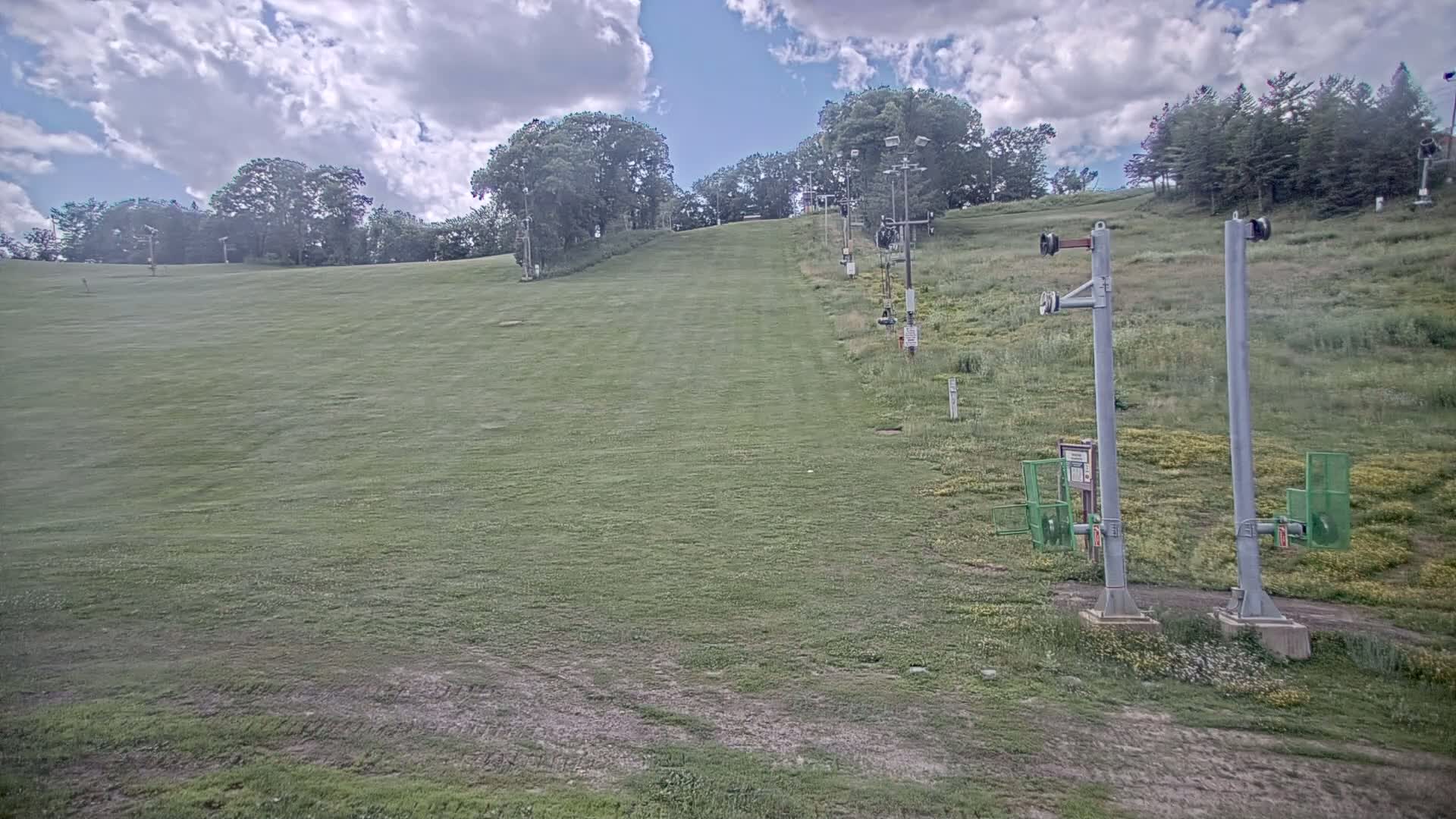 Bloomington, Hyland Hills Ski Slopes Live Cam - Bloomington, Hennepin, Minnesota, USA