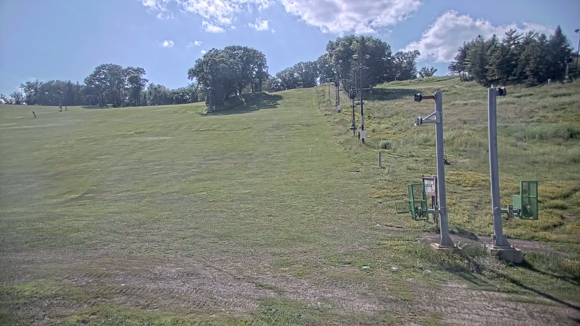 Bloomington, Hyland Hills Ski Slopes Live Cam - Bloomington, Hennepin, Minnesota, USA
