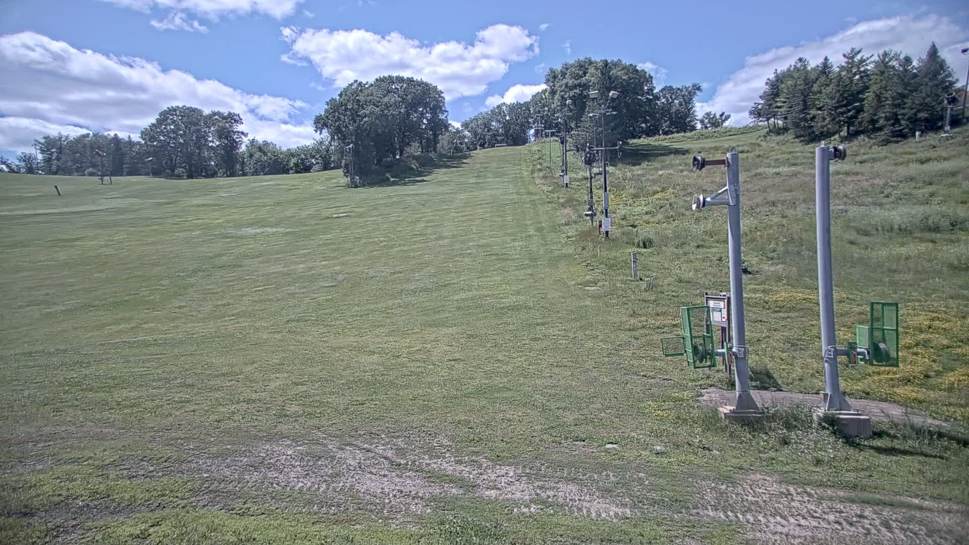 Bloomington, Hyland Hills Ski Slopes Live Cam - Bloomington, Hennepin, Minnesota, USA