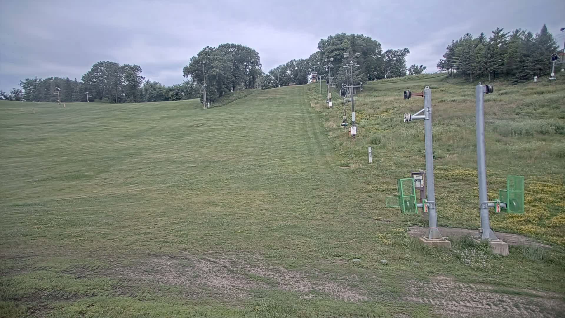 Bloomington, Hyland Hills Ski Slopes Live Cam - Bloomington, Hennepin, Minnesota, USA