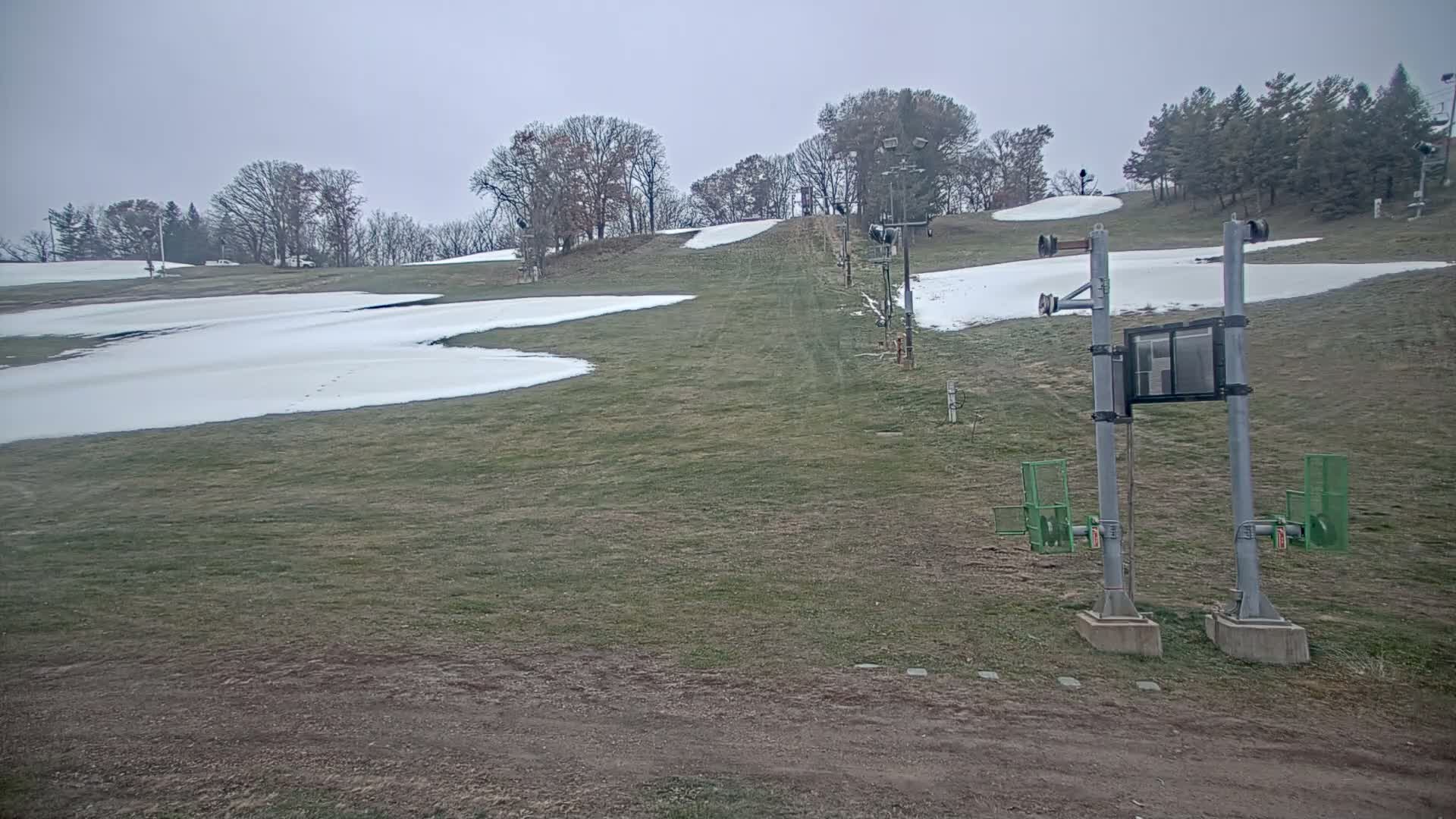 Bloomington, Hyland Hills Ski Slopes Live Cam - Bloomington, Hennepin, Minnesota, USA
