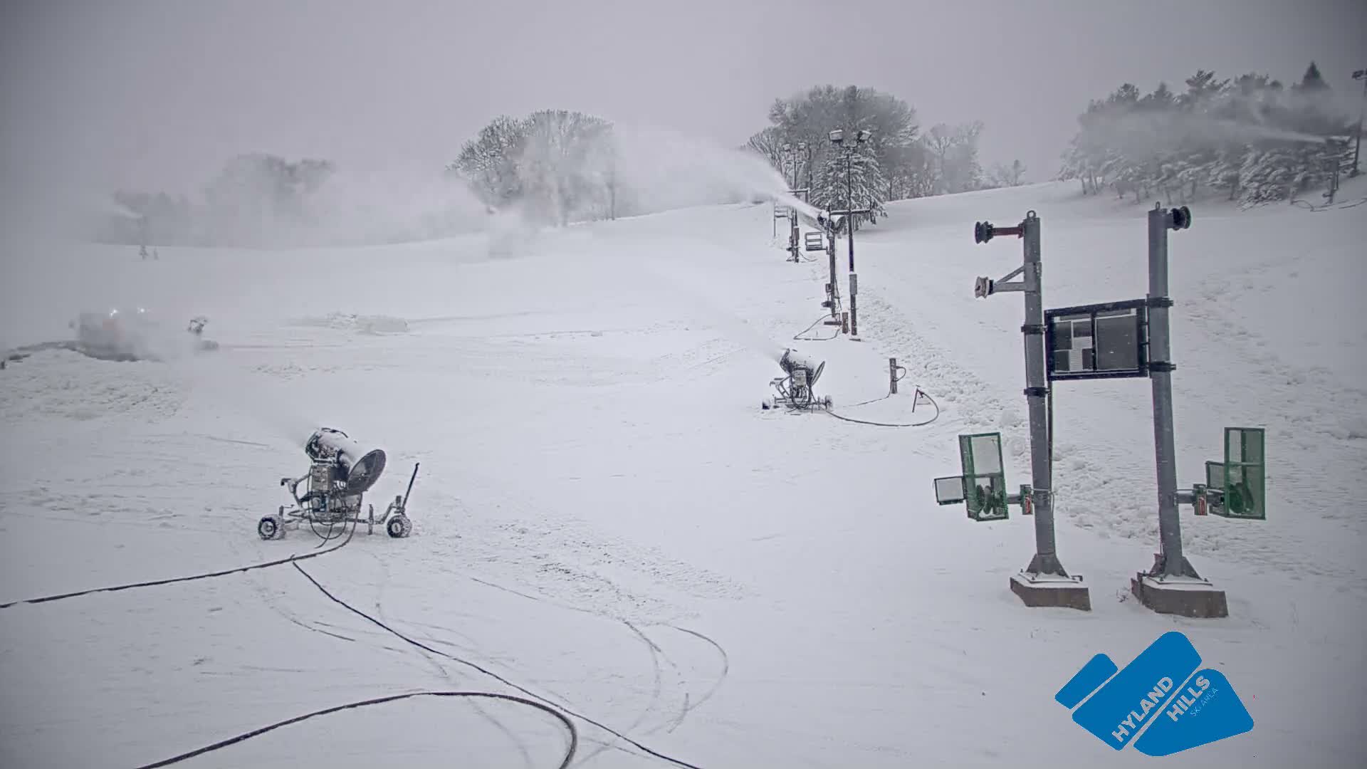 Bloomington, Hyland Hills Ski Slopes Live Cam - Bloomington, Hennepin, Minnesota, USA