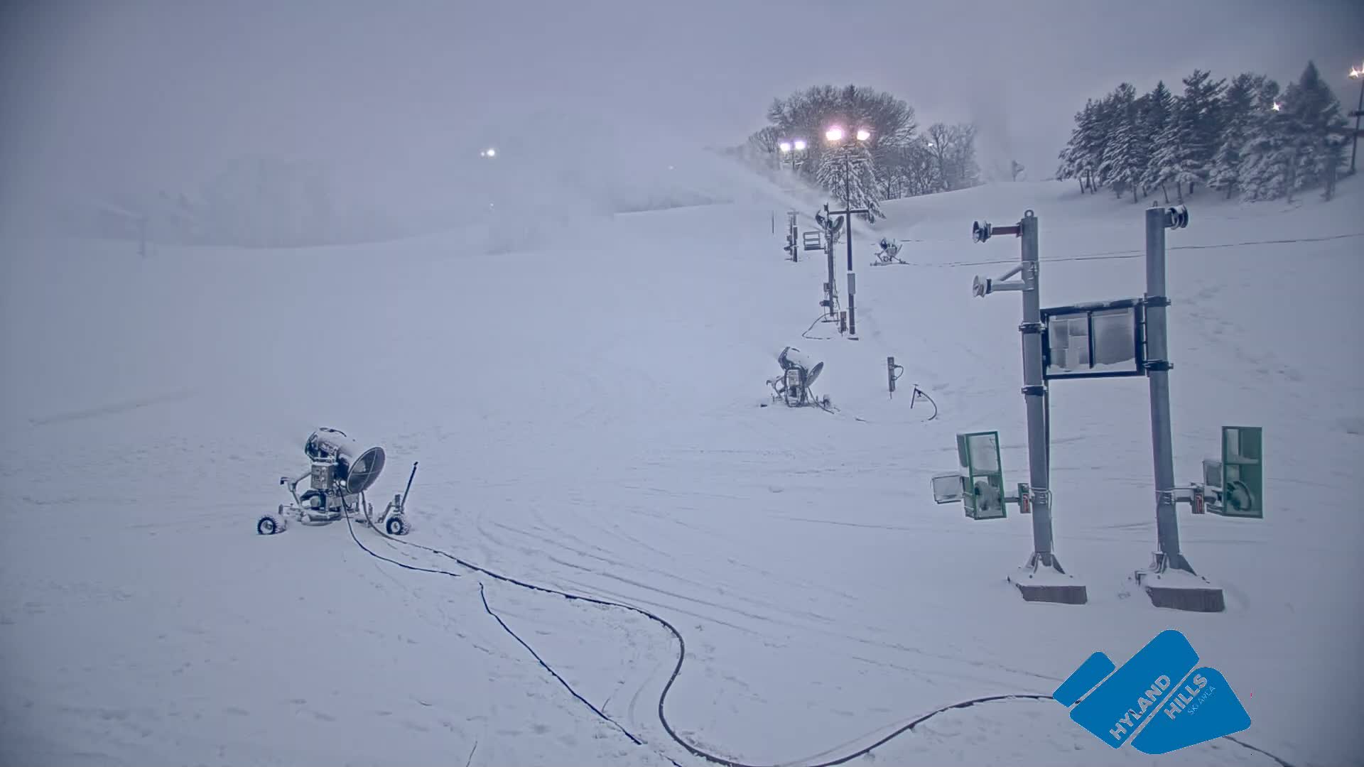 Bloomington, Hyland Hills Ski Slopes Live Cam - Bloomington, Hennepin, Minnesota, USA