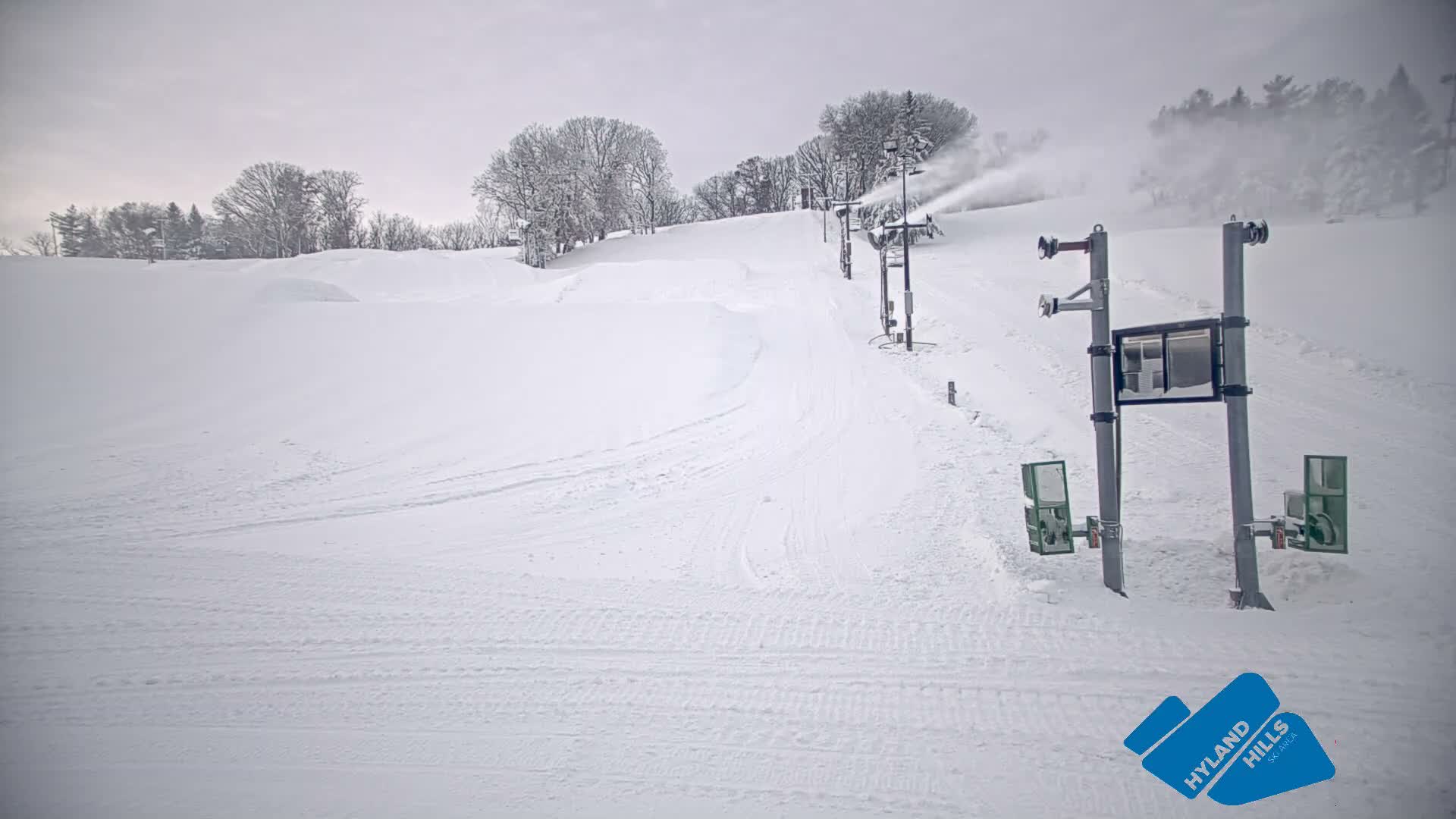 Bloomington, Hyland Hills Ski Slopes Live Cam - Bloomington, Hennepin, Minnesota, USA